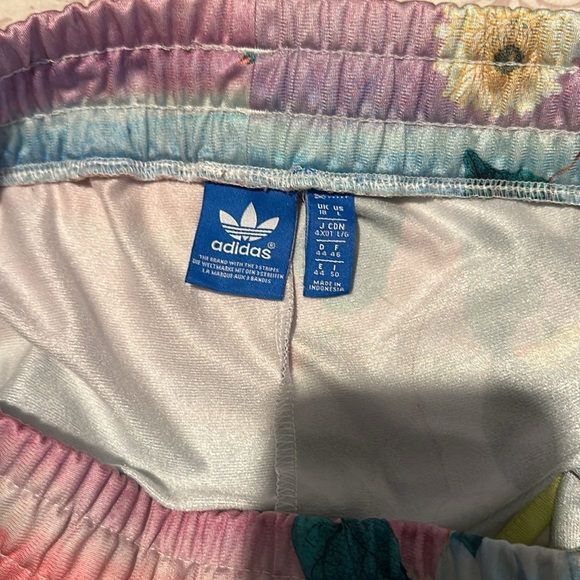 Adidas X FARM Rio Floralina Shorts - Picture 5 of 6